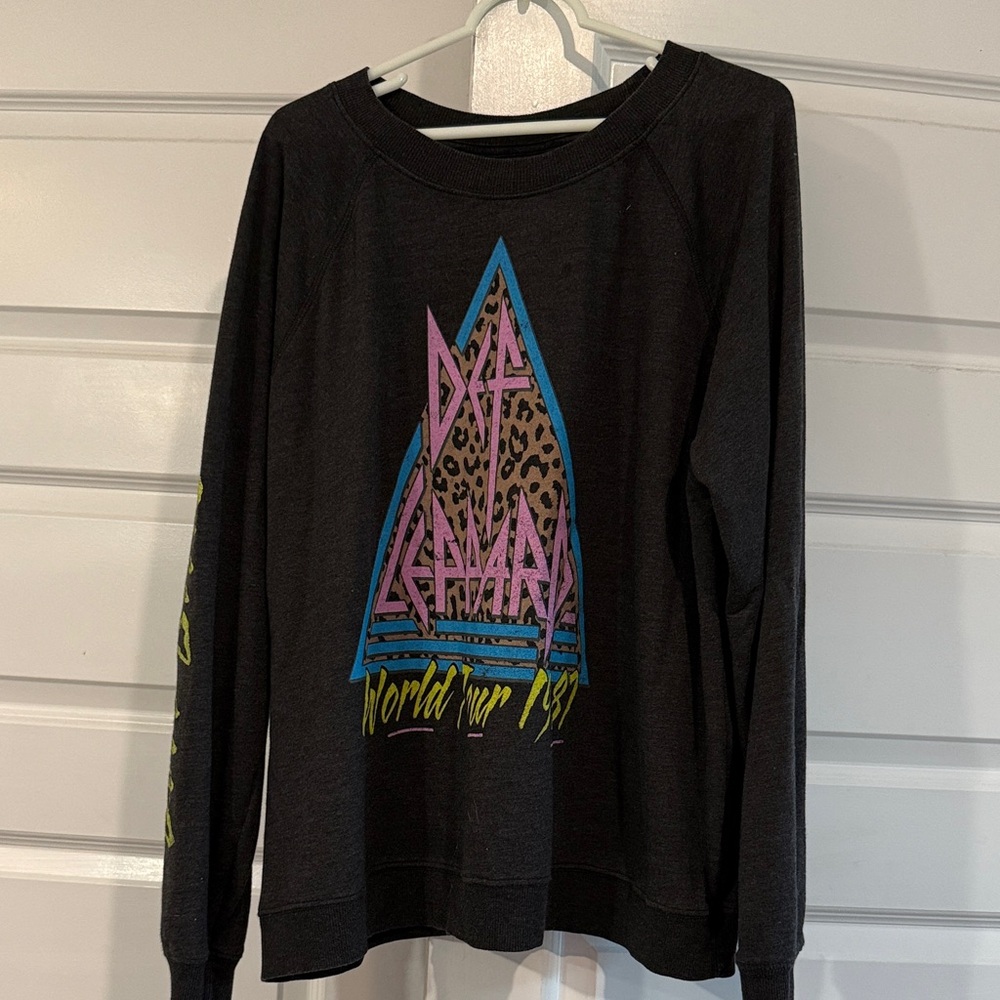 Def Leppard Sweatshirt with Leopard Print